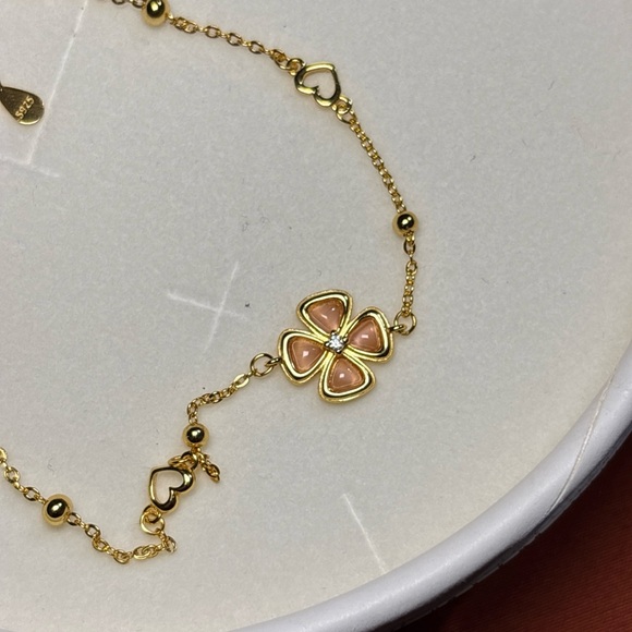 New Gold Plated Sterling Silver Four Leaf Clover Bracelet With Flower Box - Picture 5 of 9